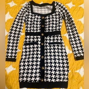 Chic Houndstooth Mini Dress